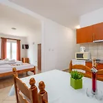 Apartamento Mat Mlini